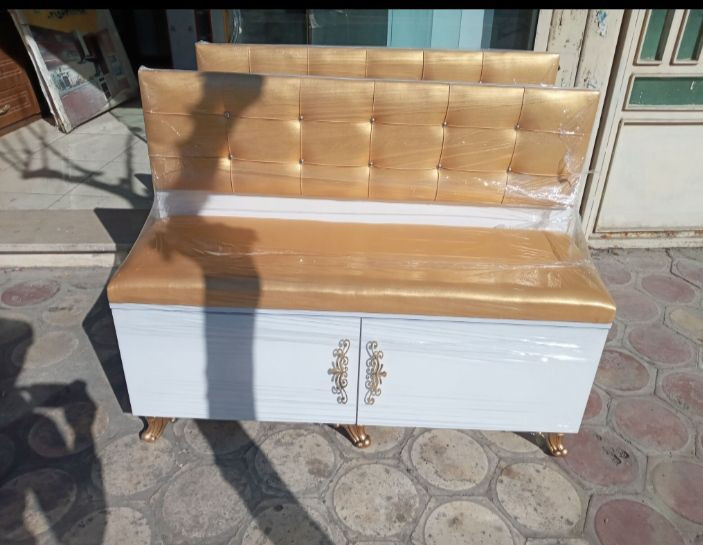 نیمکت چوبی دونفره دررنگبندی مختلف