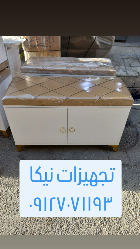 نیمکت چوبی کمدی دو درب در رنگبندی مختلف